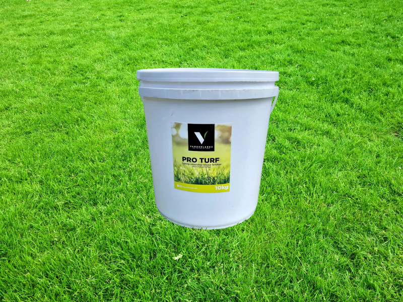 Pro Turf 10KG Granular Fertiliser for Lawn